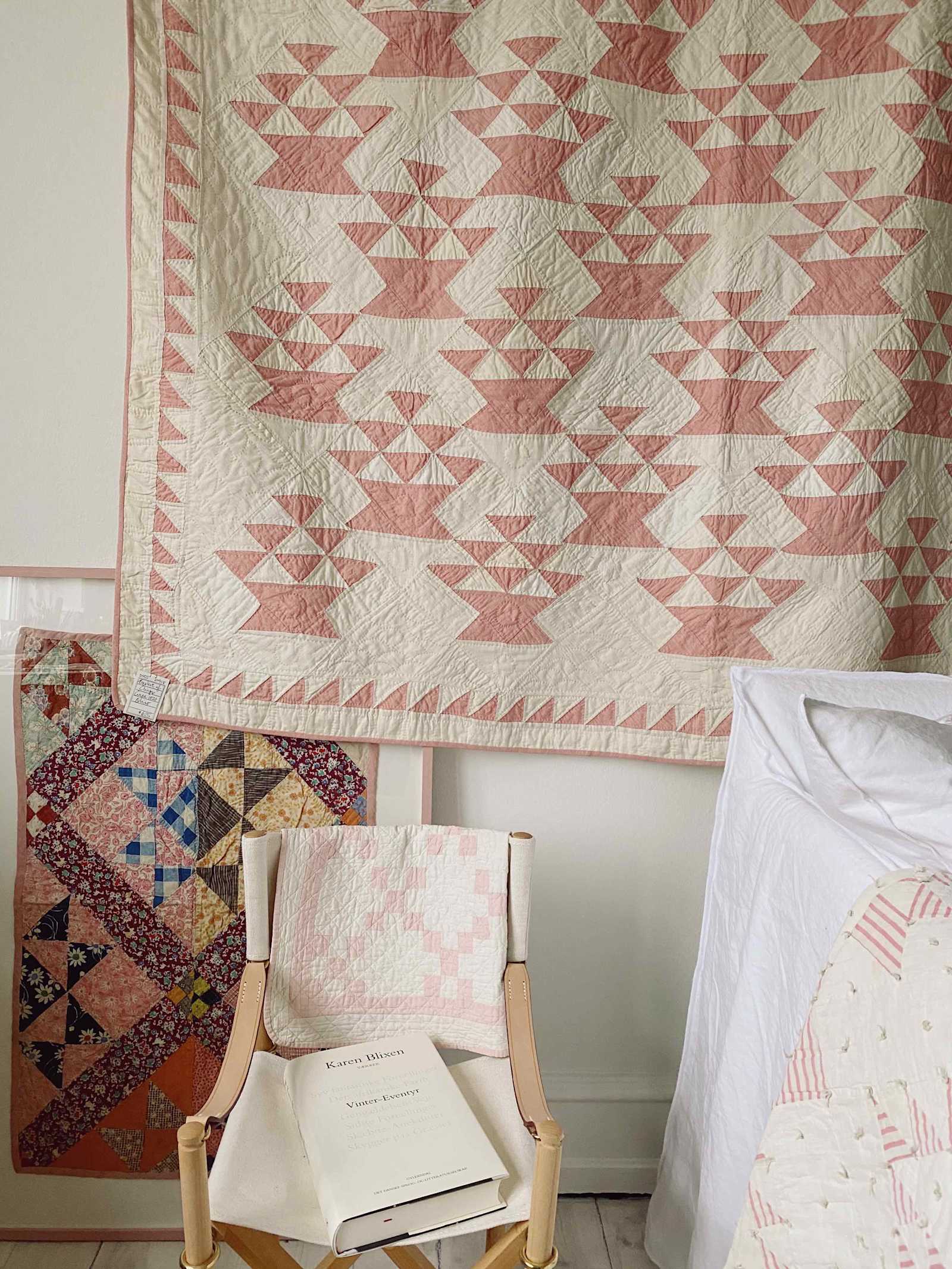 Antique Rosy Basket Quilt