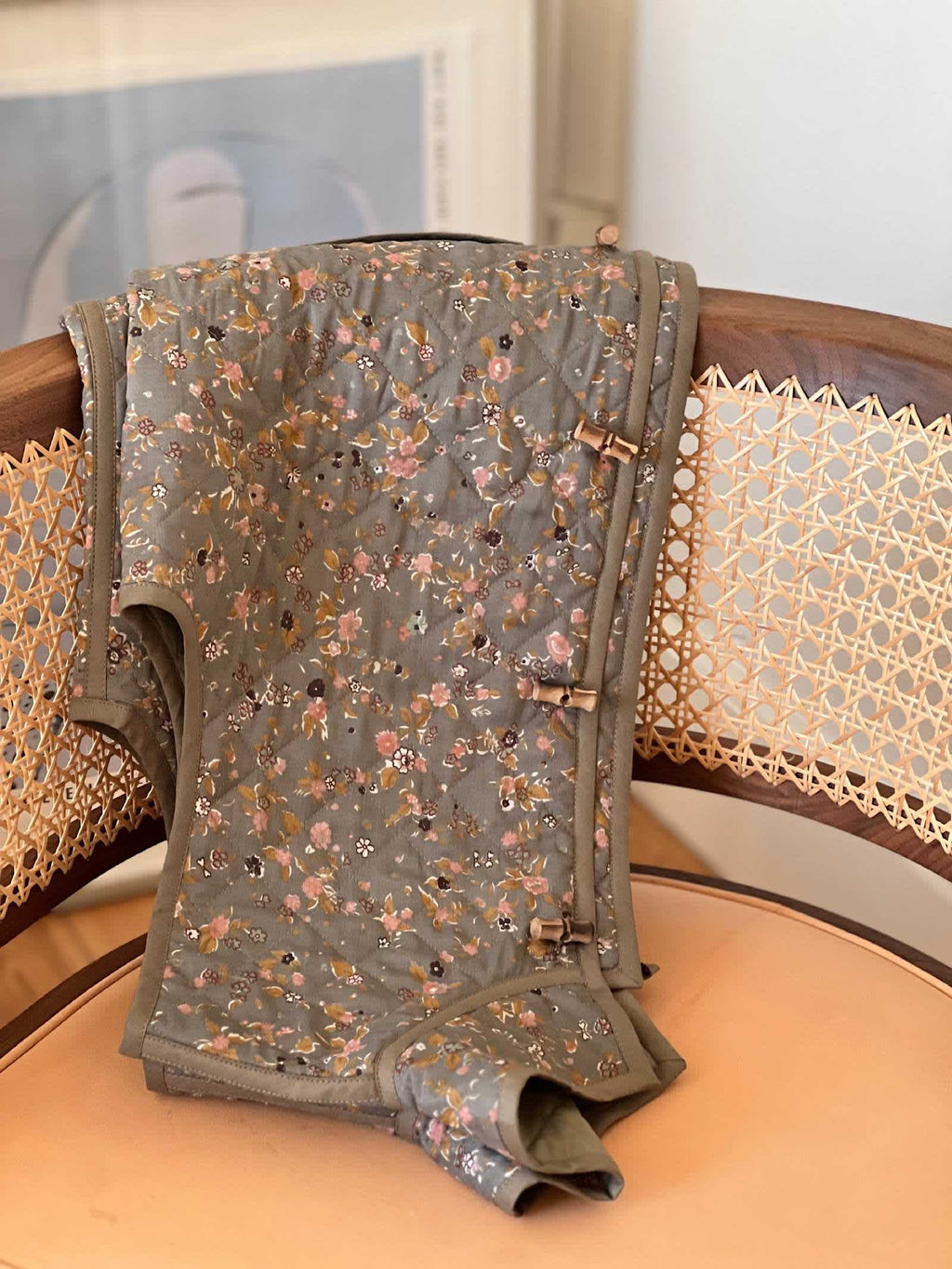 roman leaves tile section 2-2