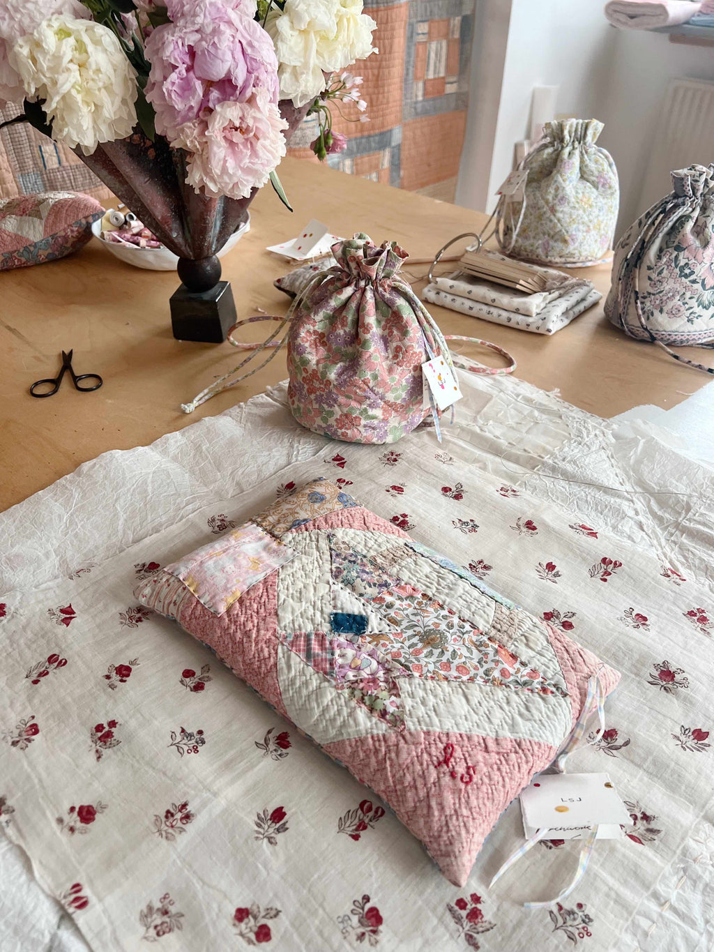 Tessuti Museum - Jumbo Patchwork Lavender Pillow