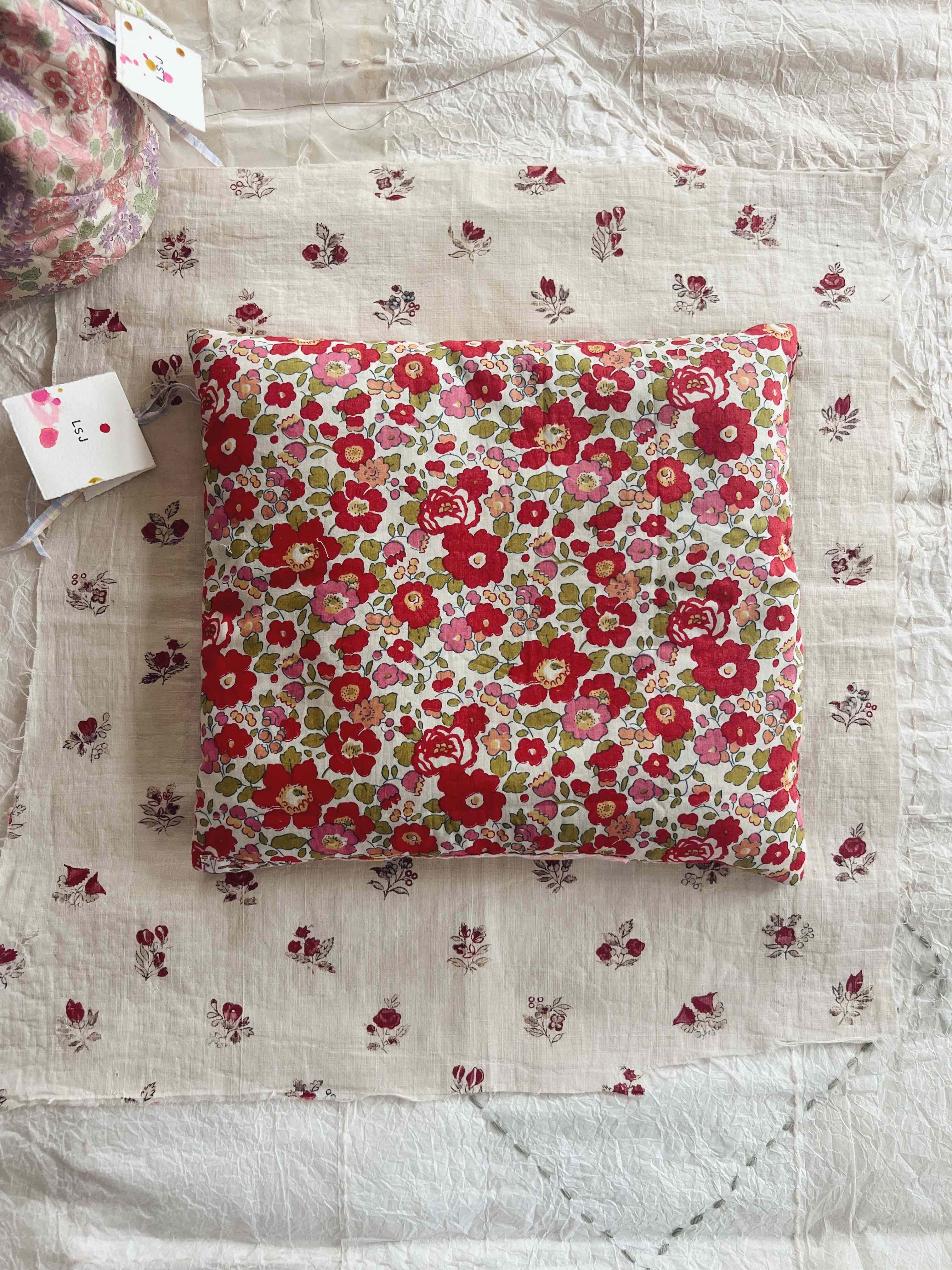 Tessuti Museum - Jumbo Patchwork Lavender Pillow