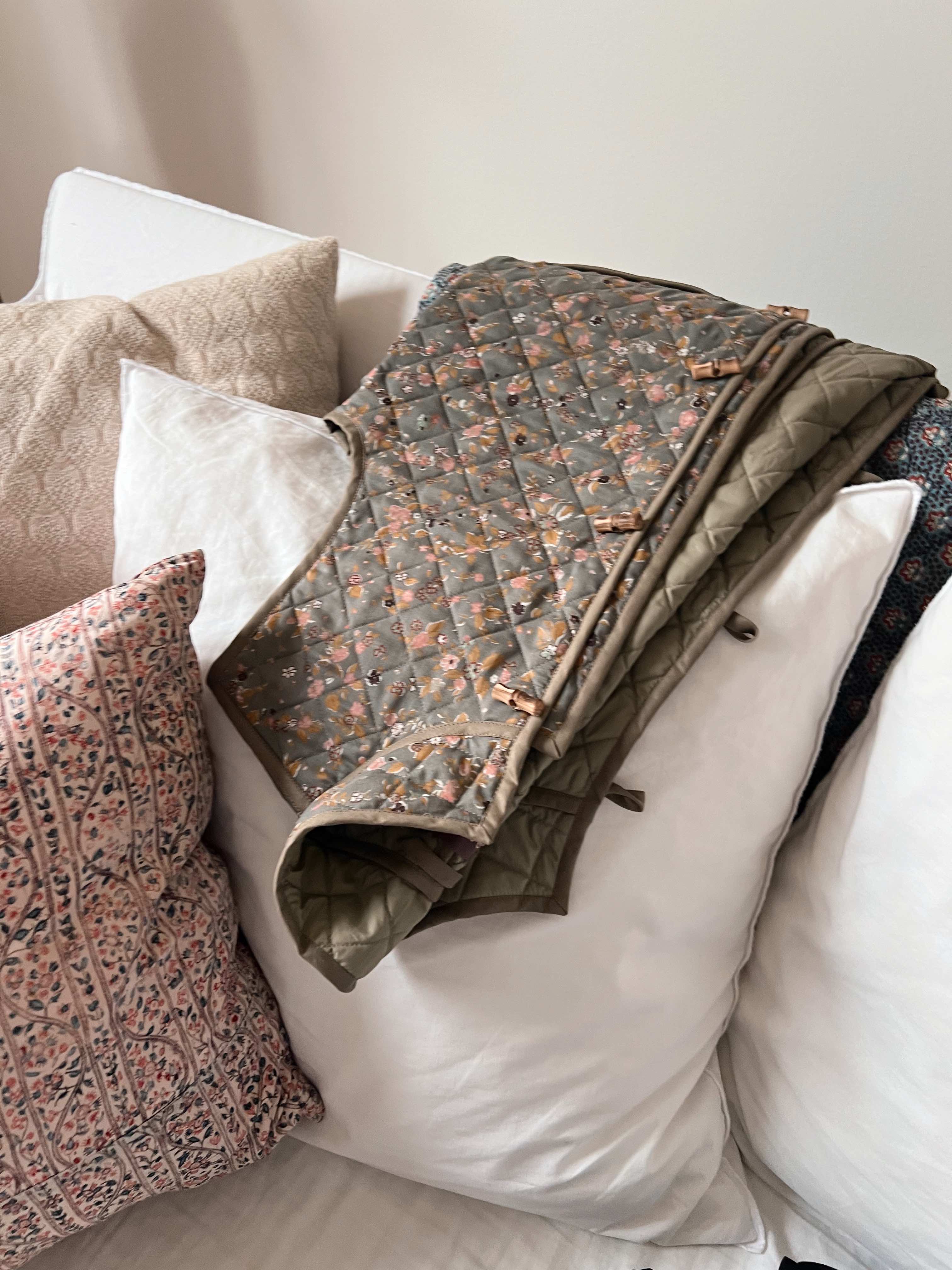 Roman leaves - tile section 2-1