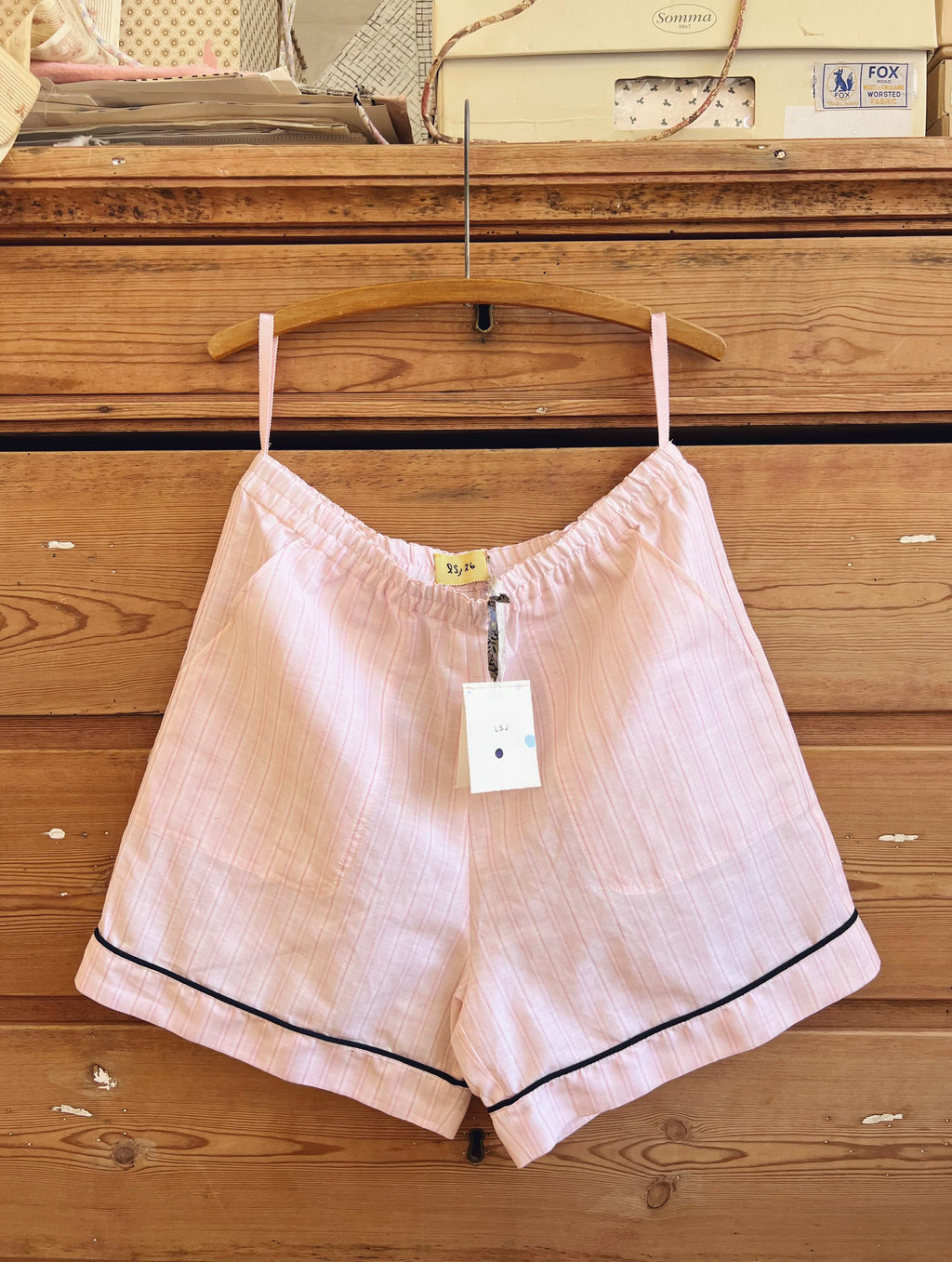 Notte -  Narrow-Loom Rosa Linen Shorts